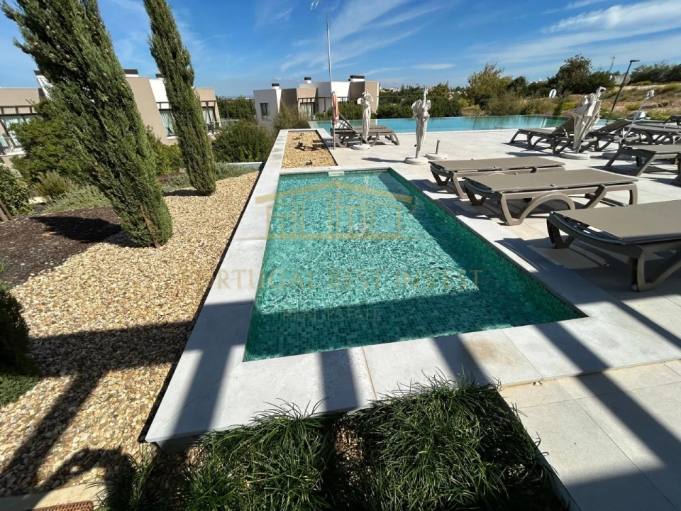 Apartamento T3 para Venda em Ferragudo Foto 46