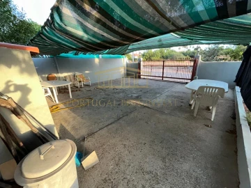Moradia T4 para Venda em Quarteira