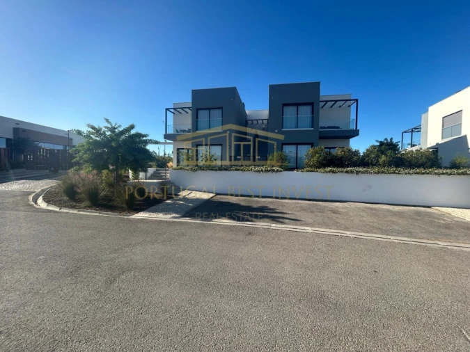 Apartamento T3 para Venda em Ferragudo Foto 47