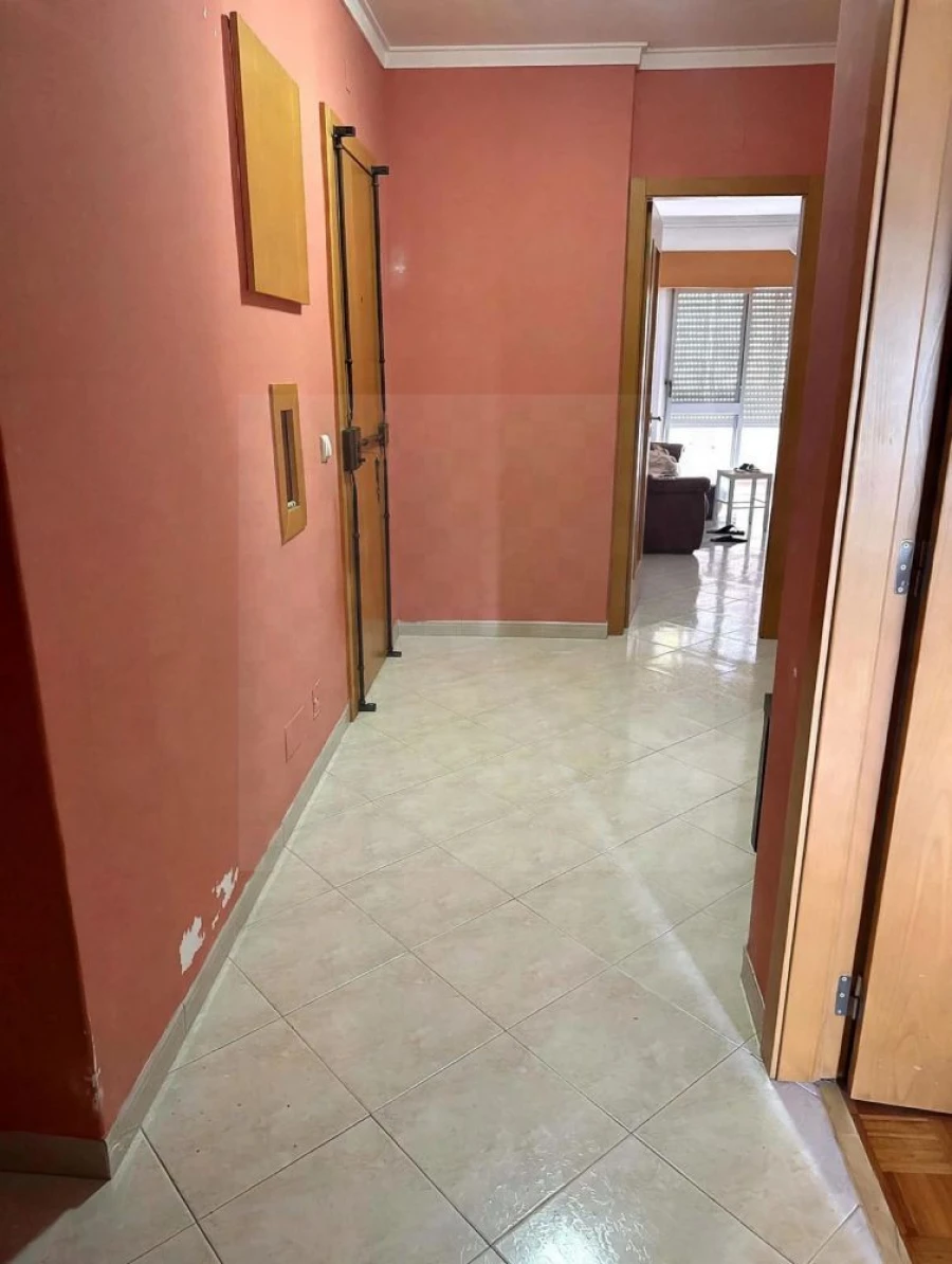 Apartamento T2 para Venda em Queluz e Belas Foto 7