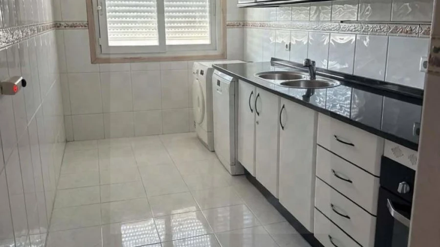 Apartamento T2 para Venda em Queluz e Belas