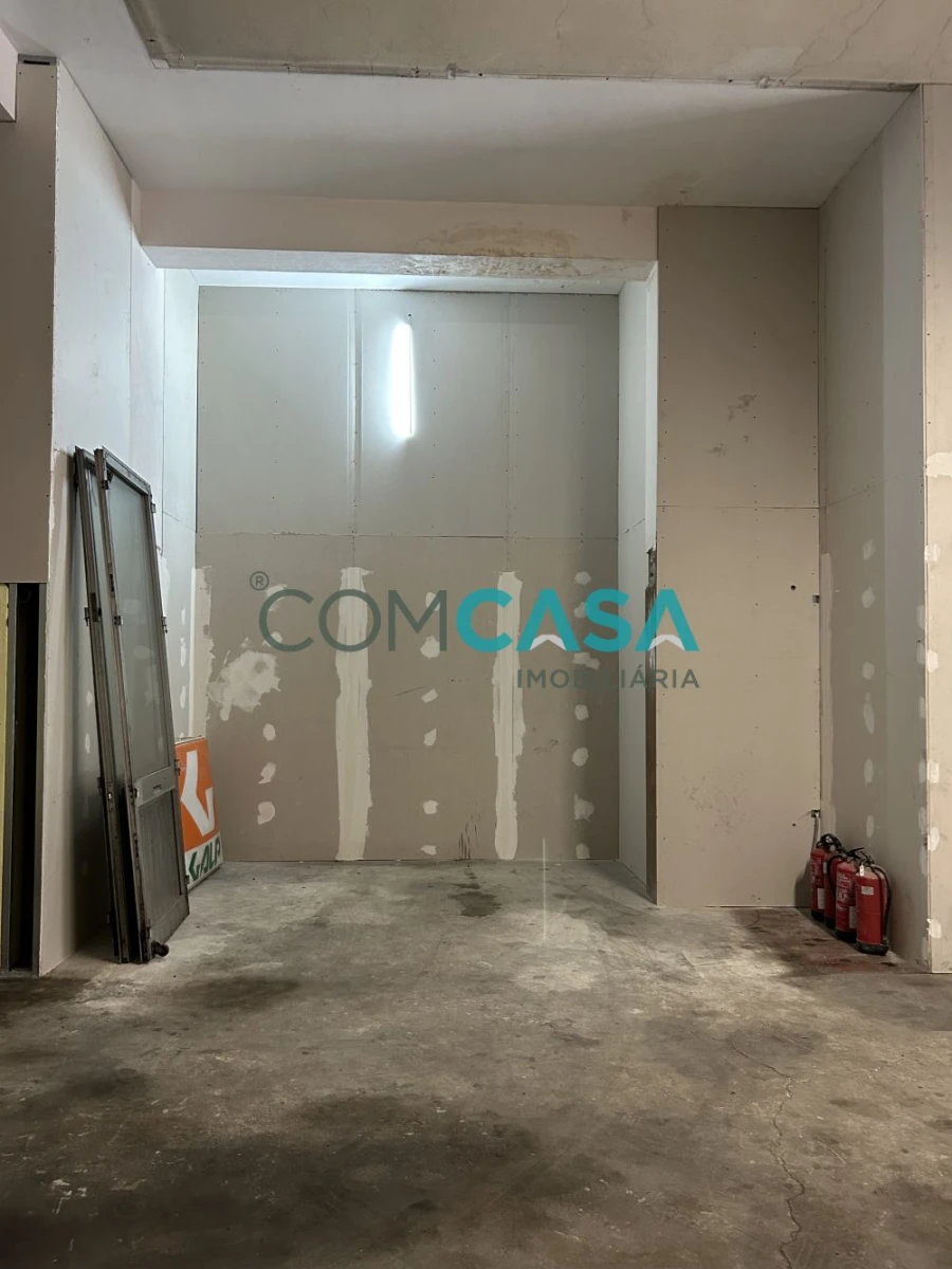 Loja para Arrendamento em Matosinhos e Leça da Palmeira Foto 4