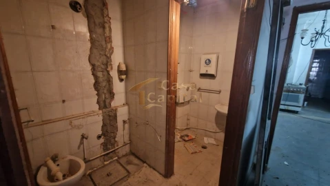 Loja para Arrendamento em Nossa Senhora da Conceição, São Pedro e São Dinis