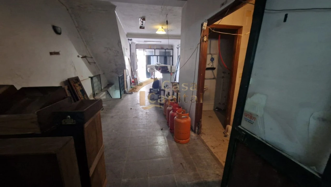 Loja para Arrendamento em Nossa Senhora da Conceição, São Pedro e São Dinis Foto 4