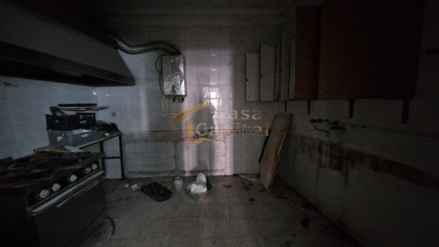 Loja para Arrendamento em Nossa Senhora da Conceição, São Pedro e São Dinis Foto 3