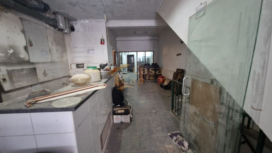 Loja para Arrendamento em Nossa Senhora da Conceição, São Pedro e São Dinis Foto 5