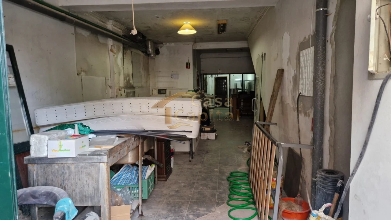 Loja para Arrendamento em Nossa Senhora da Conceição, São Pedro e São Dinis Foto 8