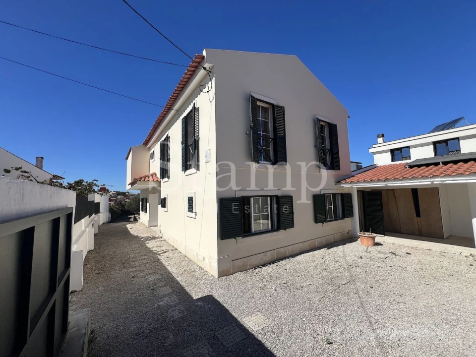 Moradia T4 para Venda em Alcabideche Foto 2
