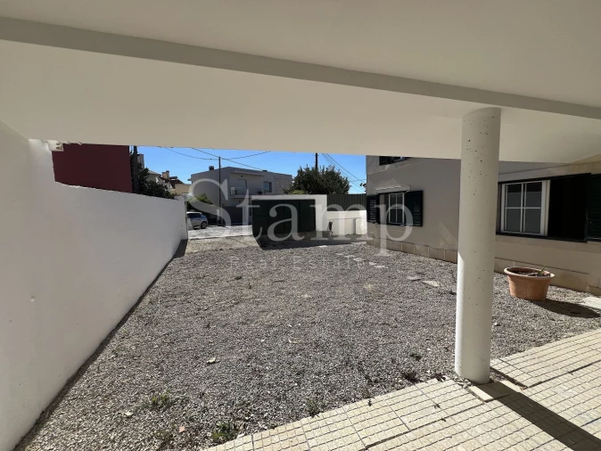 Moradia T4 para Venda em Alcabideche Foto 6