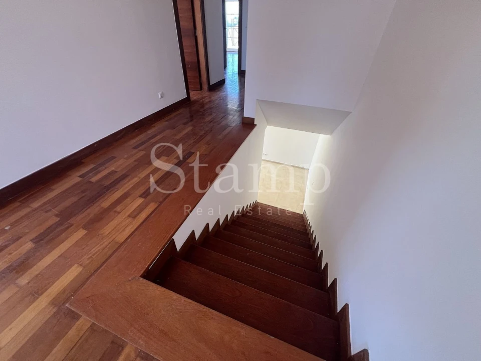 Moradia T4 para Venda em Alcabideche Foto 42