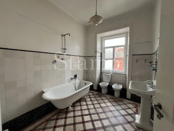 Apartamento T5 para Venda em Alcantara