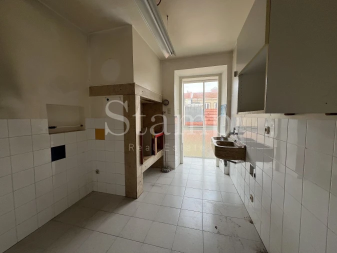 Apartamento T5 para Venda em Alcantara Foto 7