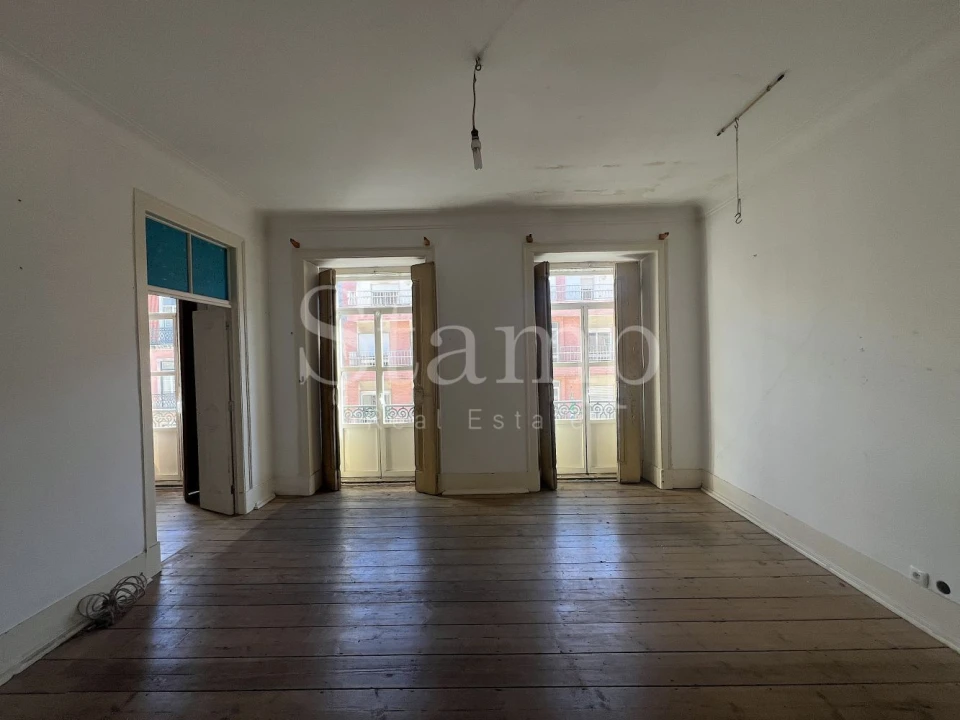 Apartamento T5 para Venda em Alcantara Foto 3