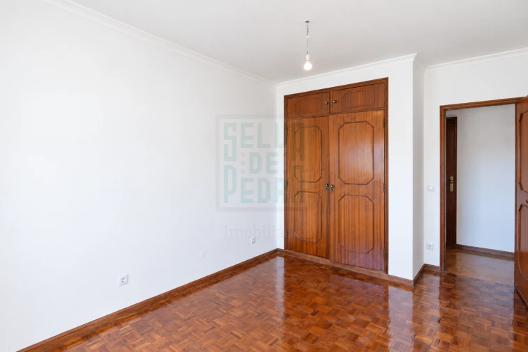 Apartamento T3 para Venda em Rio Tinto Foto 11