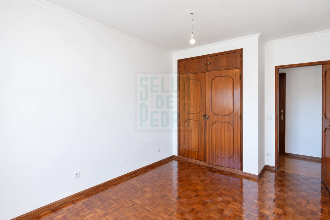 Apartamento T3 para Venda em Rio Tinto Foto 11