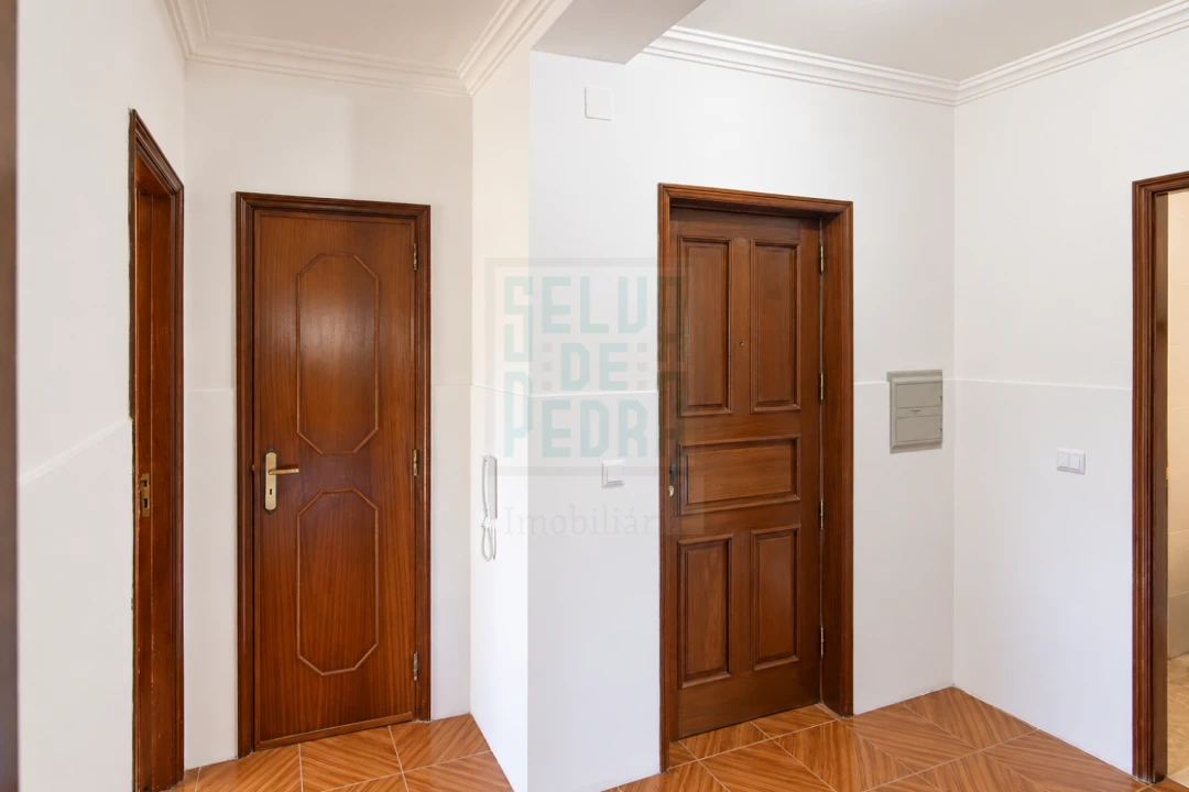 Apartamento T3 para Venda em Rio Tinto Foto 18