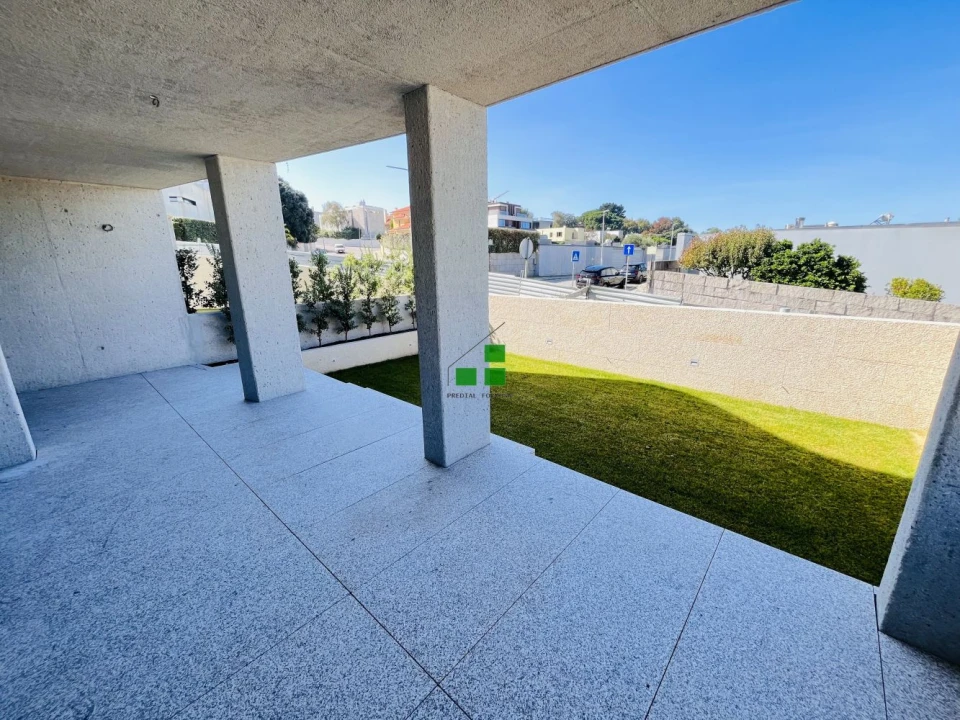 Apartamento T3 para Venda em Aldoar, Foz do Douro e Nevogilde Foto 2