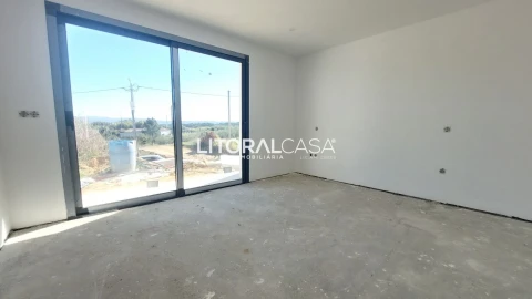 Moradia T3 para Venda em Amoreira da Gândara, Paredes do Bairro e Ancas