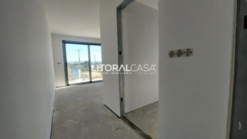 Moradia T3 para Venda em Amoreira da Gândara, Paredes do Bairro e Ancas