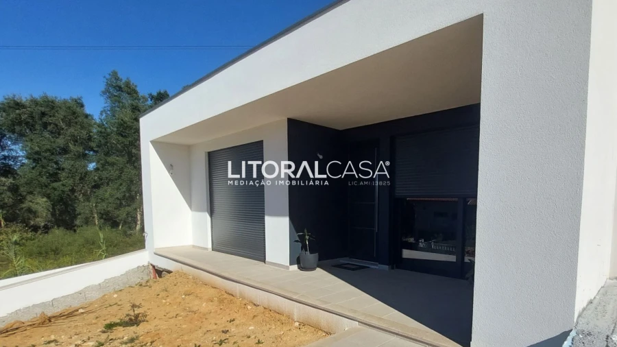 Moradia T3 para Venda em Amoreira da Gândara, Paredes do Bairro e Ancas