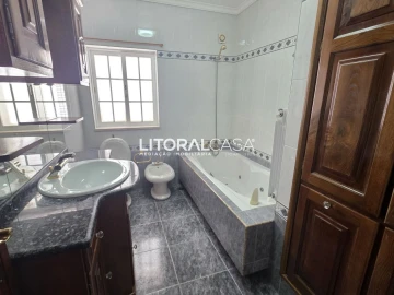 Moradia T4 para Venda em Águeda e Borralha