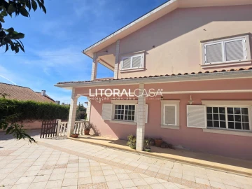 Moradia T4 para Venda em Águeda e Borralha