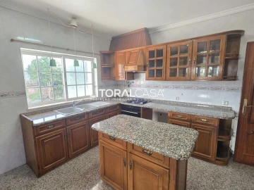 Moradia T4 para Venda em Águeda e Borralha