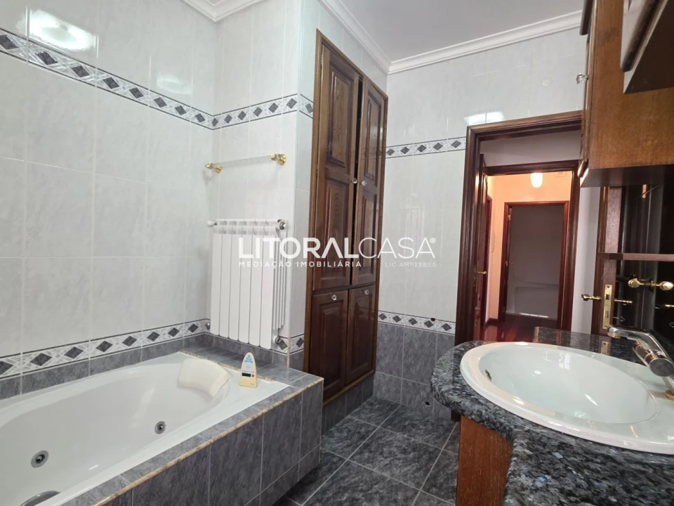 Moradia T4 para Venda em Águeda e Borralha Foto 35