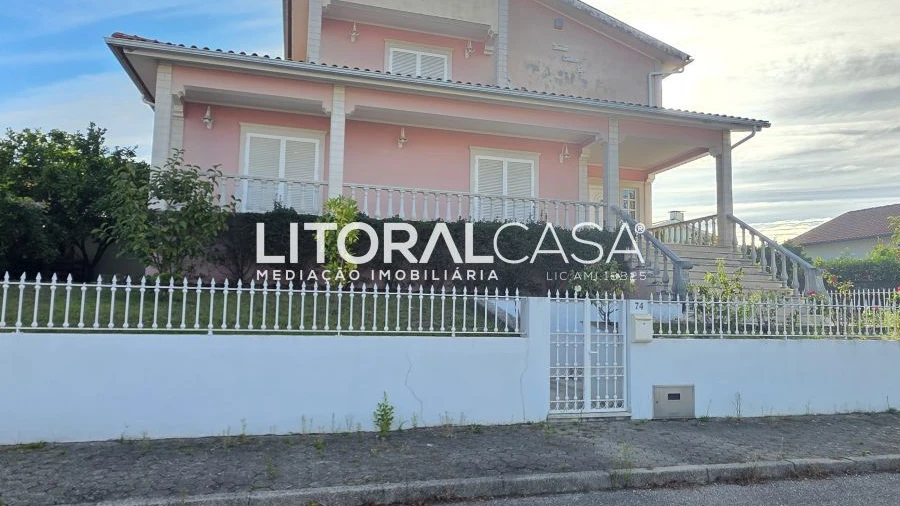 Moradia T4 para Venda em Águeda e Borralha