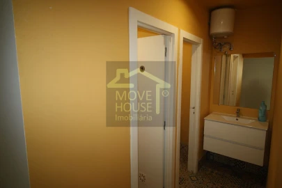 Loja para Arrendamento em Agualva e Mira-Sintra