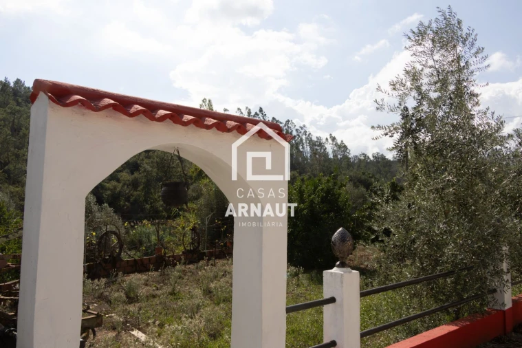Moradia T3 para Venda em Abiul Foto 12