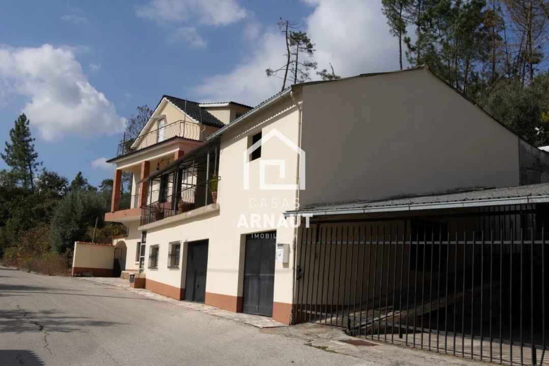 Moradia T3 para Venda em Abiul Foto 5