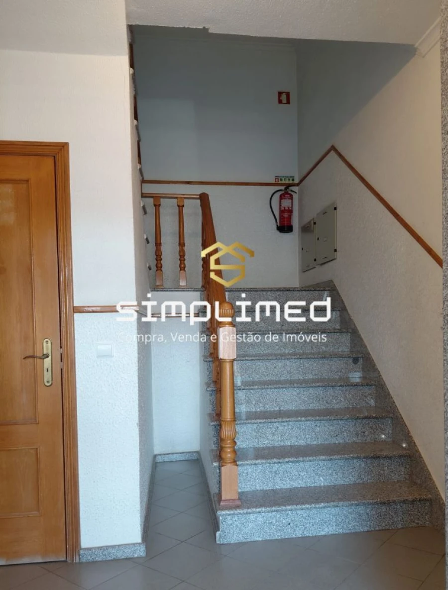 Apartamento T2 para Venda em Quinta do Conde Foto 19