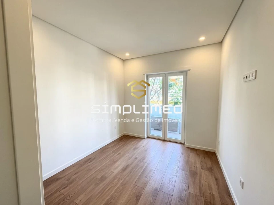 Apartamento T2 para Venda em Alto do Seixalinho, Santo André e Verderena Foto 10