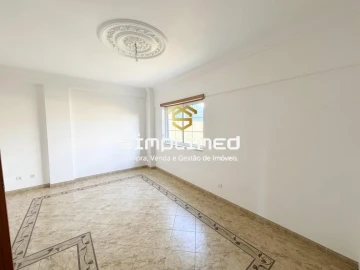 Apartamento T2 para Venda em Mina de Água