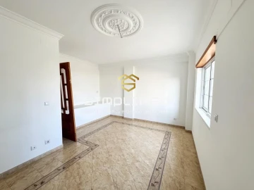 Apartamento T2 para Venda em Mina de Água