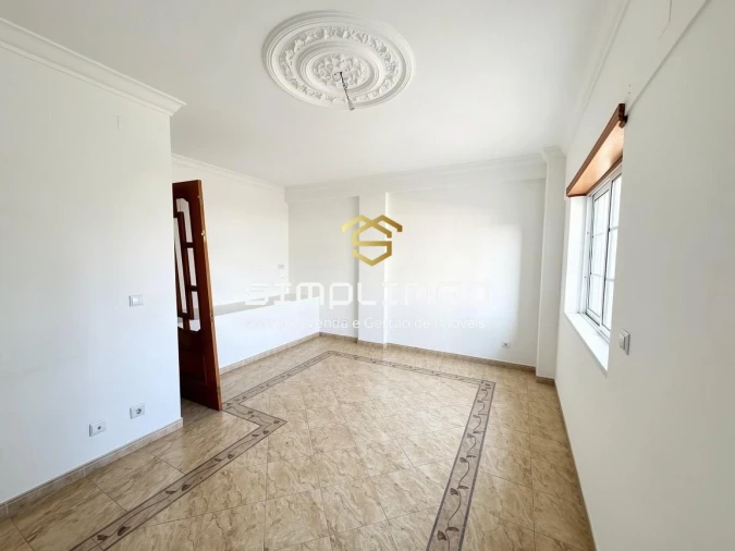 Apartamento T2 para Venda em Mina de Água Foto 11