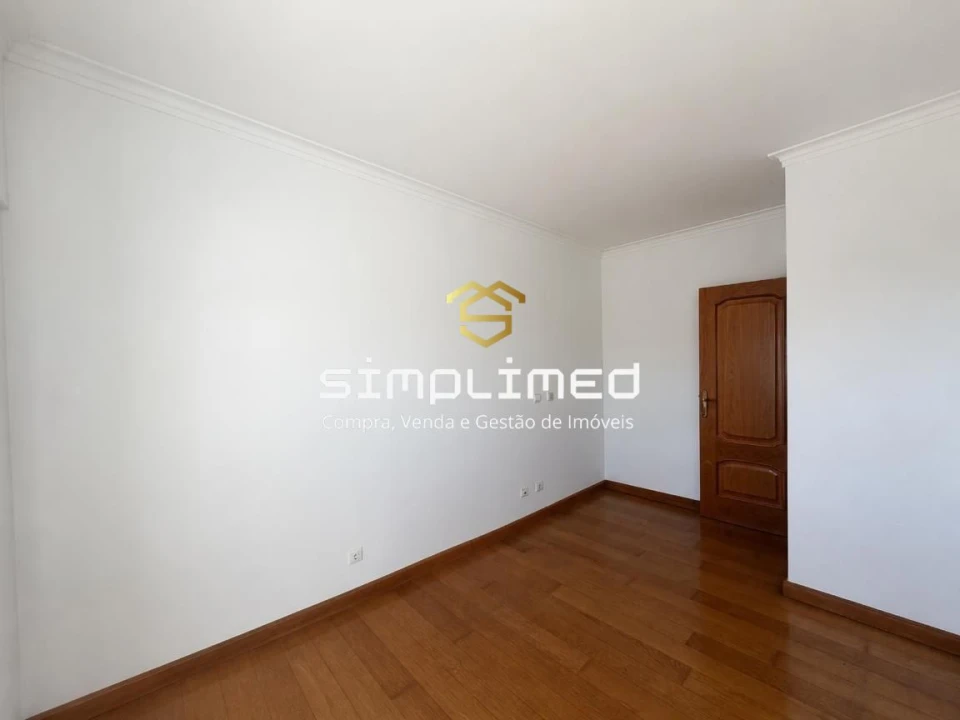 Apartamento T2 para Venda em Mina de Água Foto 17