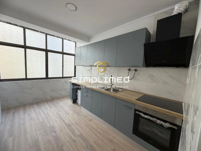 Apartamento T2 para Venda em Barreiro e Lavradio Foto 6