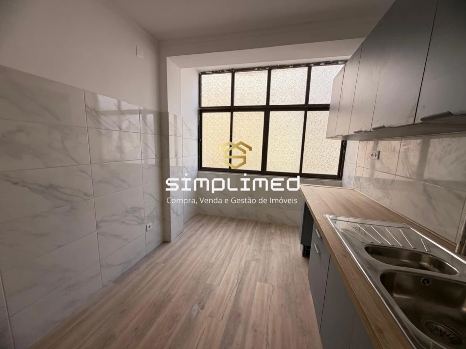 Apartamento T2 para Venda em Barreiro e Lavradio Foto 7