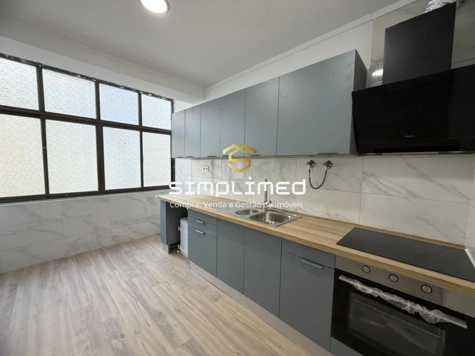 Apartamento T2 para Venda em Barreiro e Lavradio Foto 8