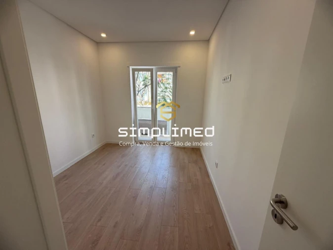 Apartamento T2 para Venda em Alto do Seixalinho, Santo André e Verderena Foto 7