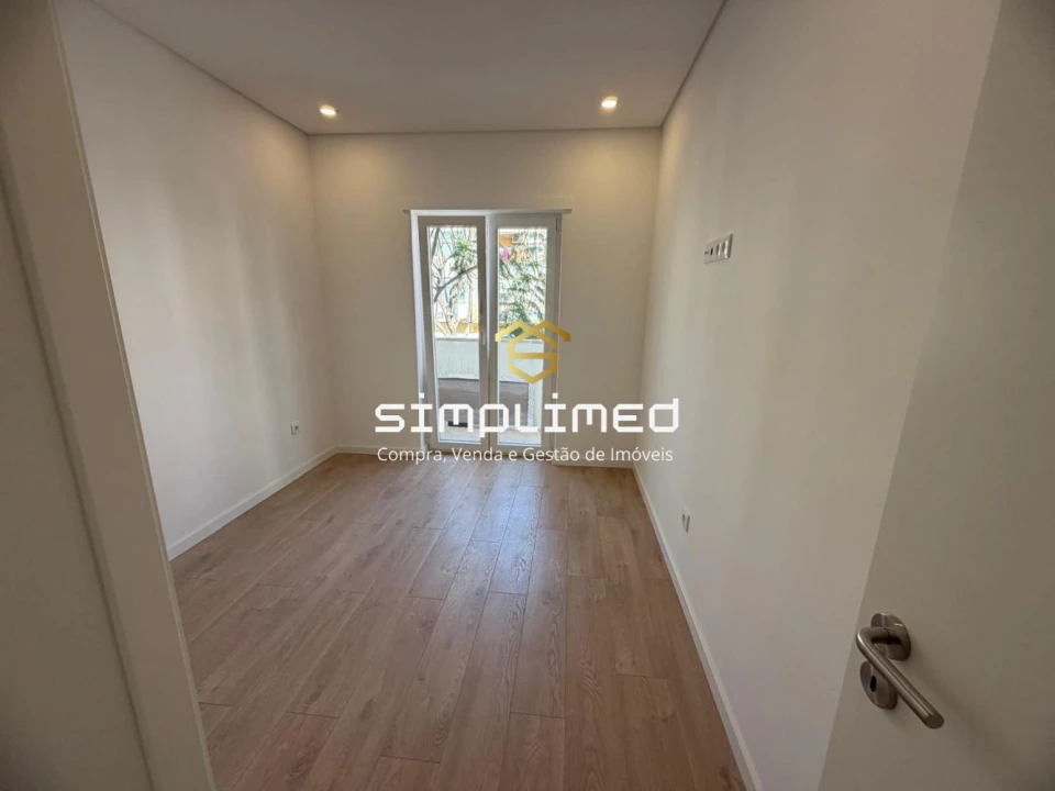 Apartamento T2 para Venda em Alto do Seixalinho, Santo André e Verderena Foto 16