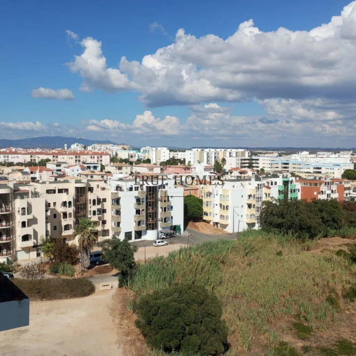 Apartamento T1 para Venda em Portimão Foto 1