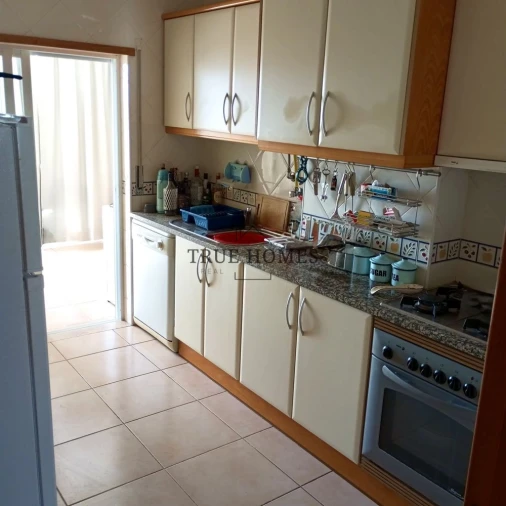 Apartamento T1 para Venda em Portimão Foto 6