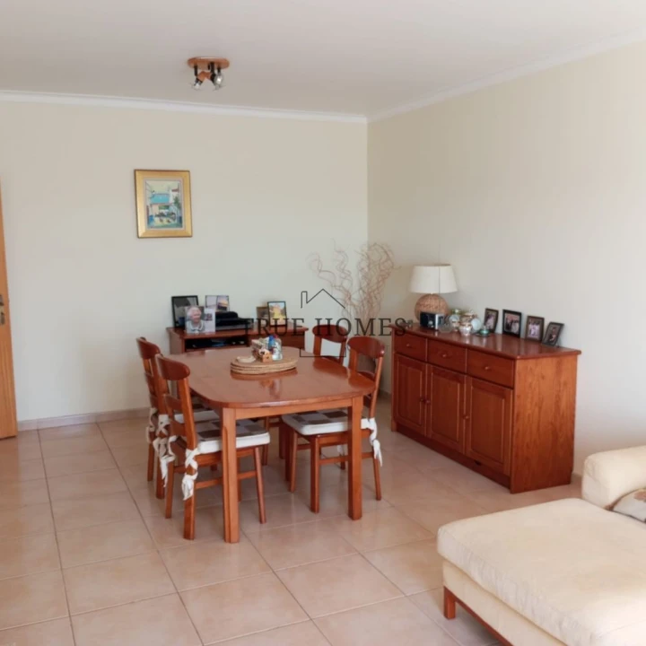 Apartamento T1 para Venda em Portimão Foto 4