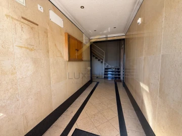 Apartamento T2 para Venda em Mina de Água