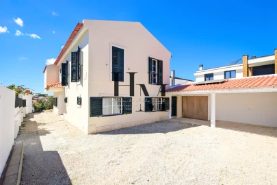 Moradia T4 para Venda em Alcabideche