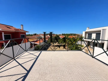 Moradia T4 para Venda em Alcabideche