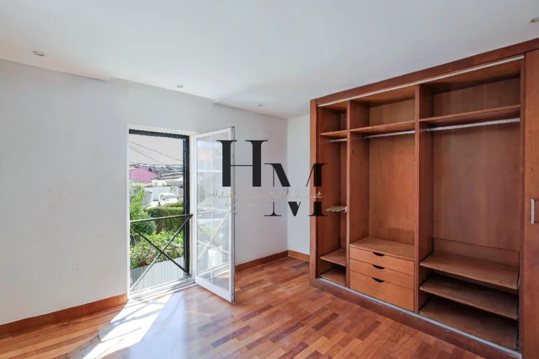 Moradia T4 para Venda em Alcabideche Foto 45